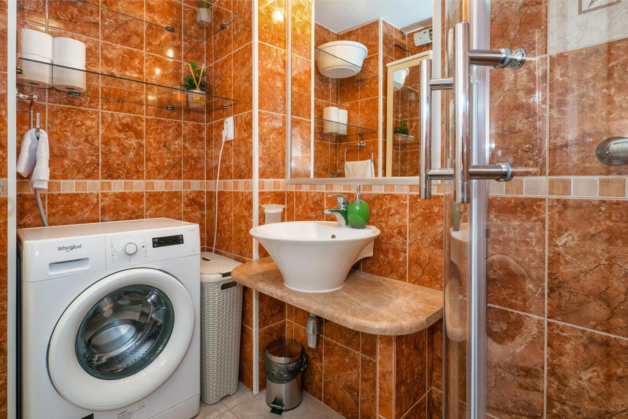 Relaxing 2Bd Apartment, Ground Floor - Walk To Old Town Split Ngoại thất bức ảnh
