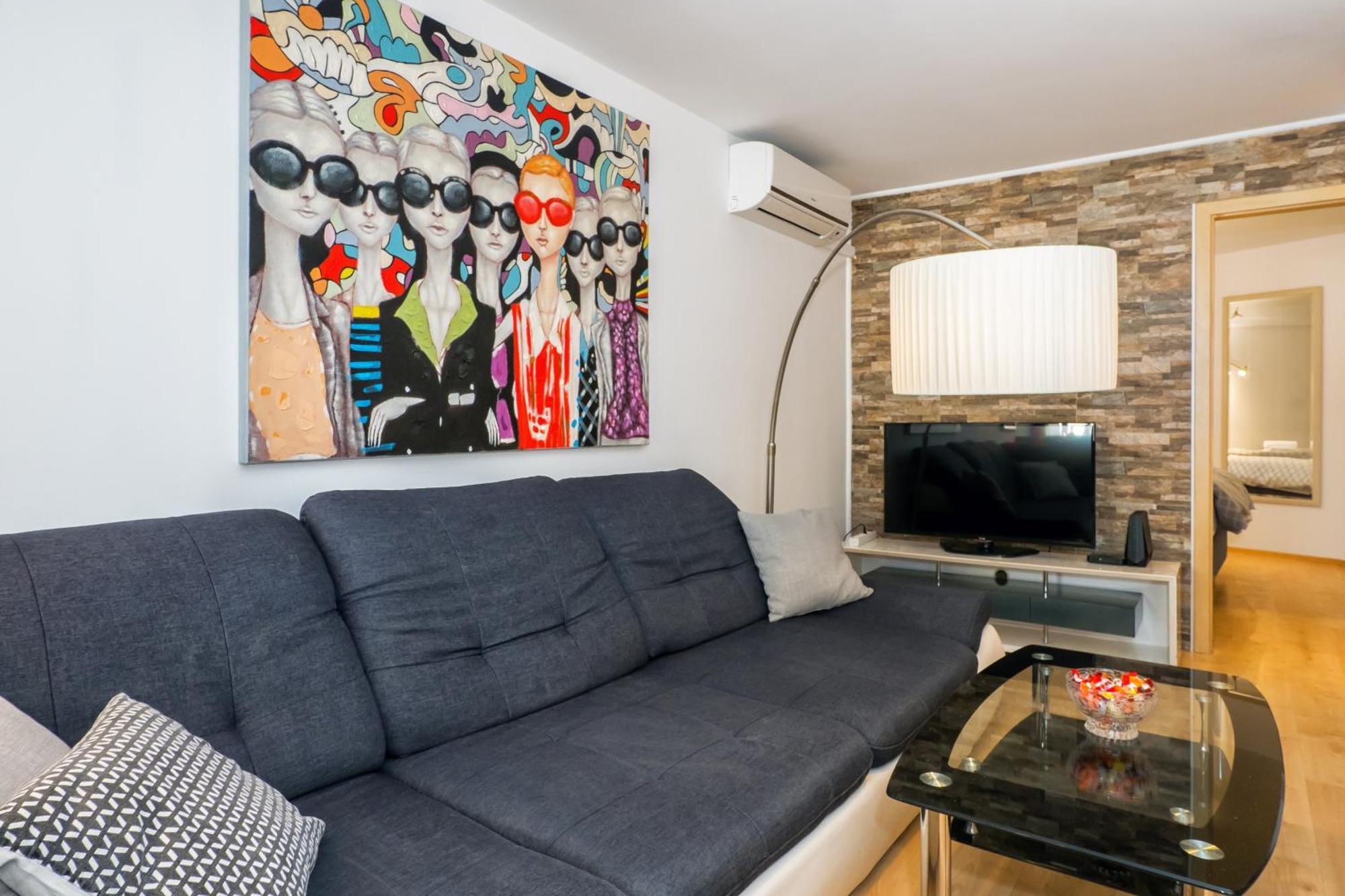 Relaxing 2Bd Apartment, Ground Floor - Walk To Old Town Split Ngoại thất bức ảnh